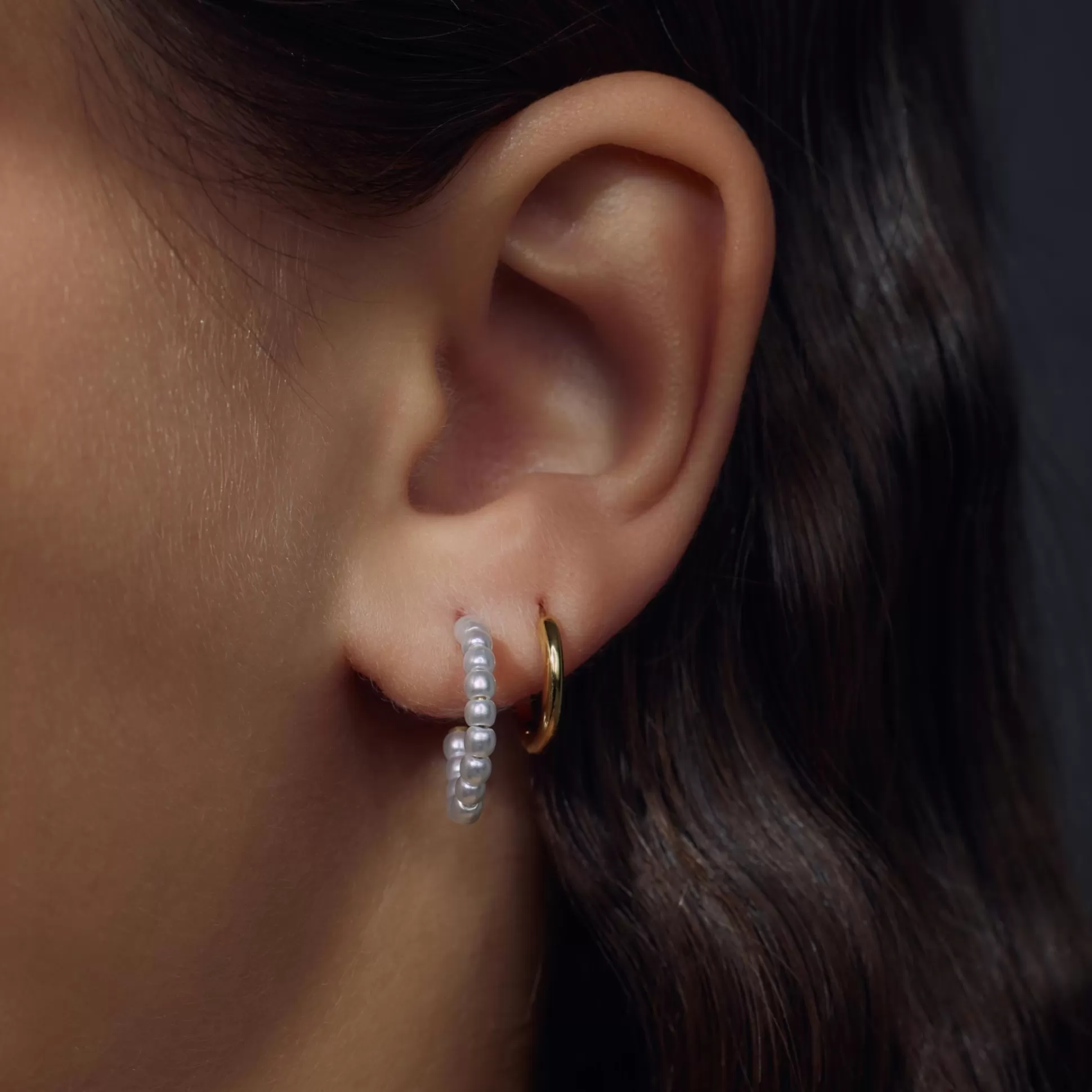 Store Brioso Cortona Bella Creoli In Argento Sterling 925 Placcati Oro Con Perle D'Acqua Dolce Orecchini