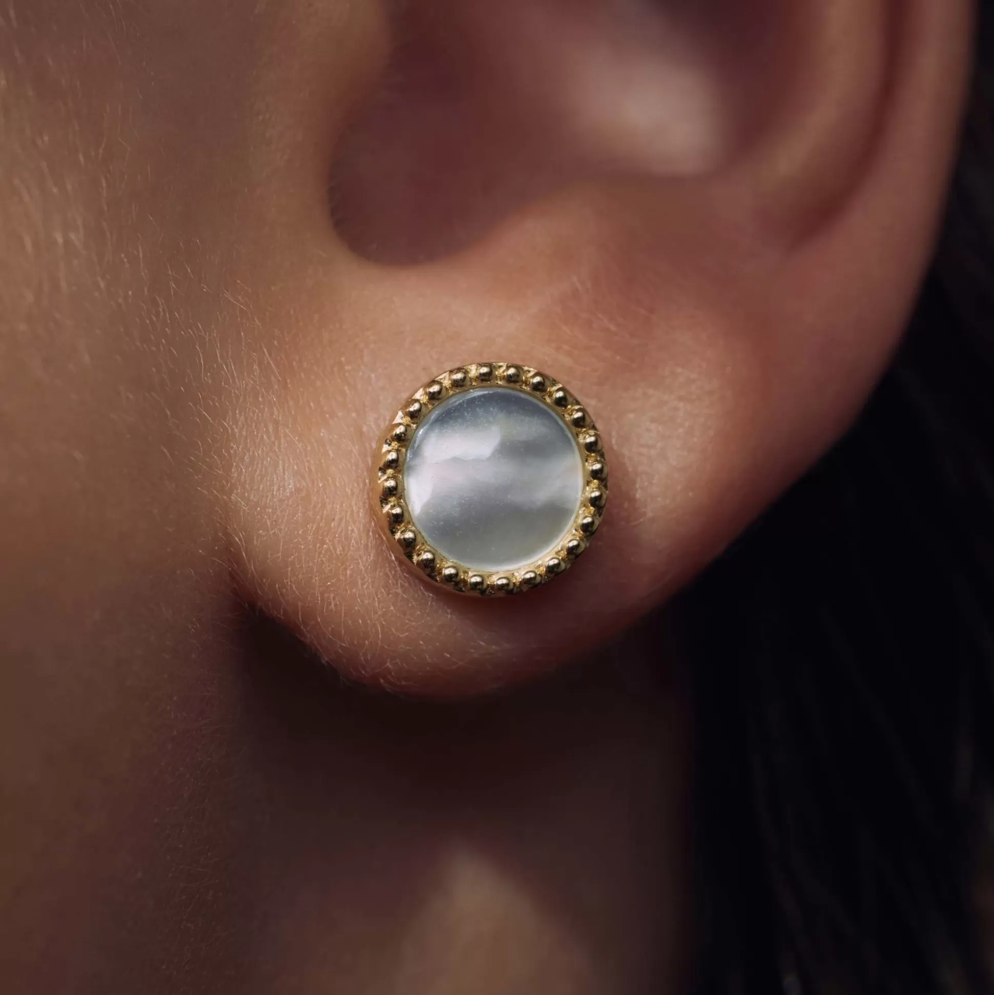 New Brioso Cortona Dara Orecchini A Bottone In Argento Sterling 925 Placcati Oro Con Madreperla Orecchini A Bottone