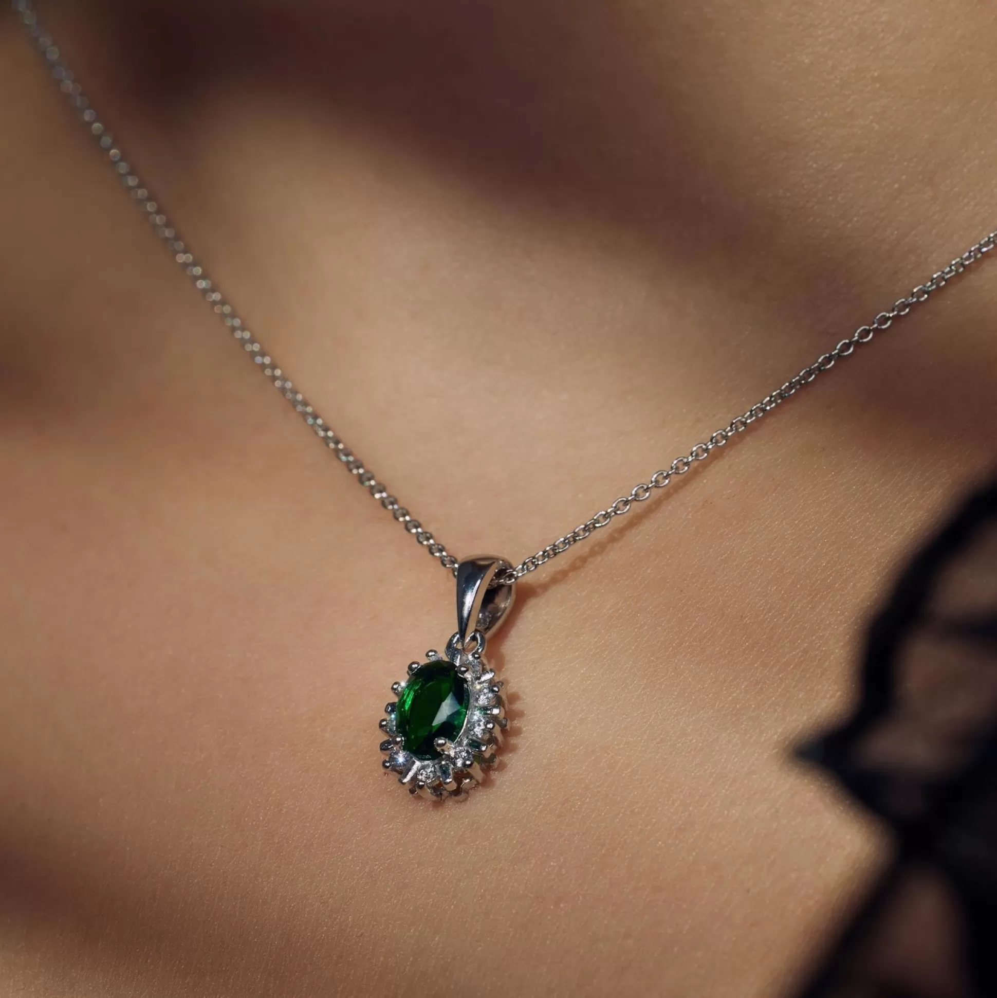 Shop Sorprendimi Idee Regalo Collana E Orecchini A Bottone In Argento Sterling 925 Con Pietre Zircone Verde Orecchini A Bottone