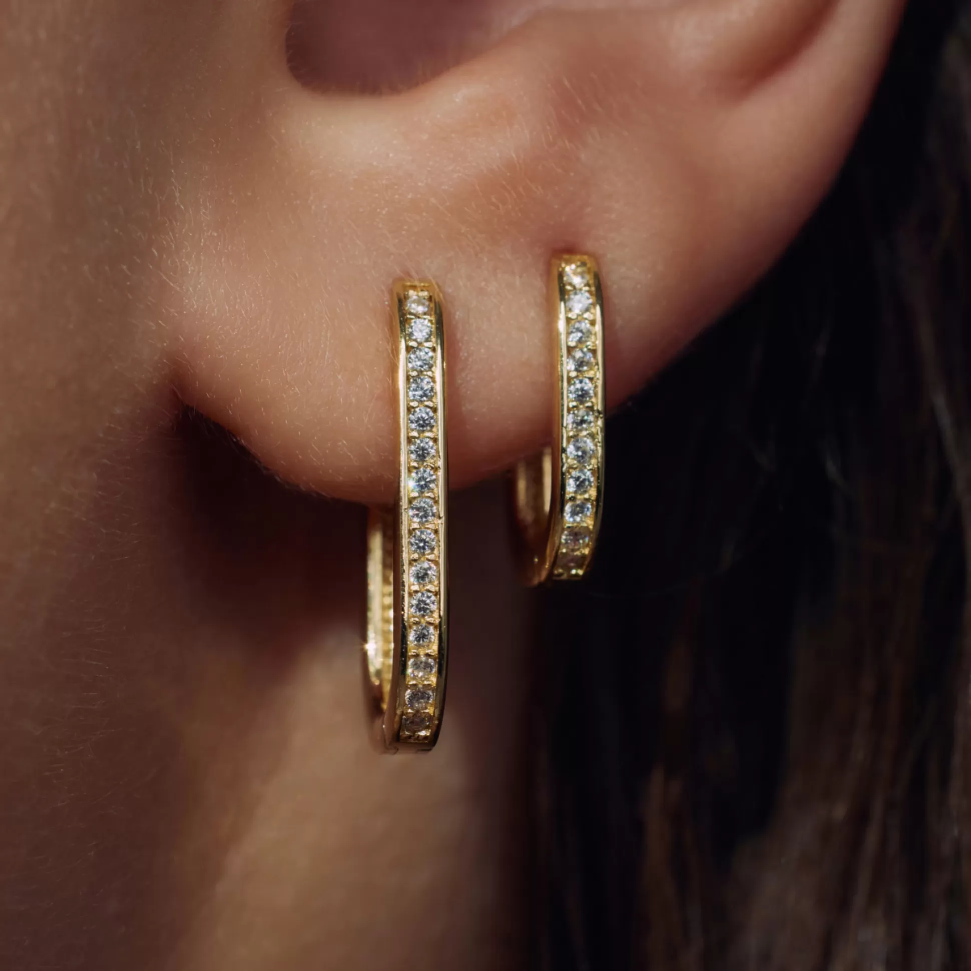 Hot Sorprendimi Set Orecchini In Argento Sterling 925 Placcati Oro Con Pietre Zircone Orecchini